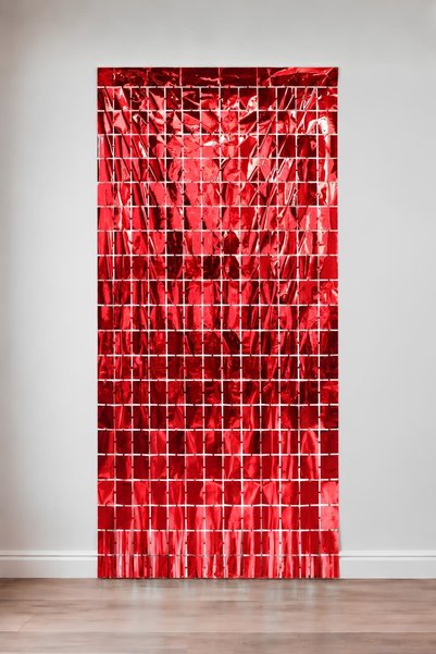 Patladı Gitti Metalize Arka Fon Kırmızı Pötikare Kapı Perdesi 100x200 cm