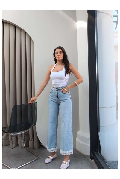ESRAHELVACI Wide Leg Jeans with Lace Detail