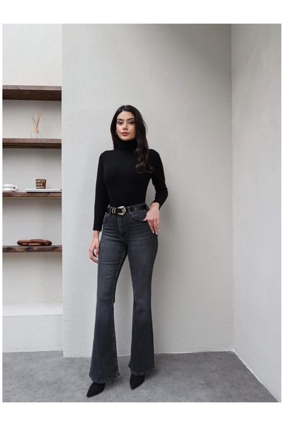 ESRAHELVACI Spanish Leg Jeans