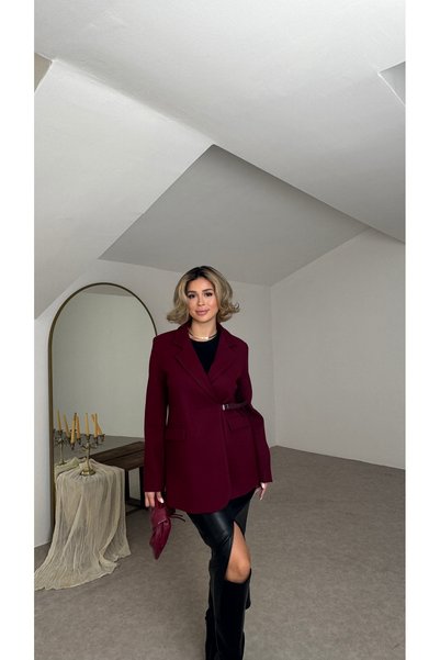 Nesil سترة لييا قصيرة مبطنة مع تفاصيل حزام جانبي