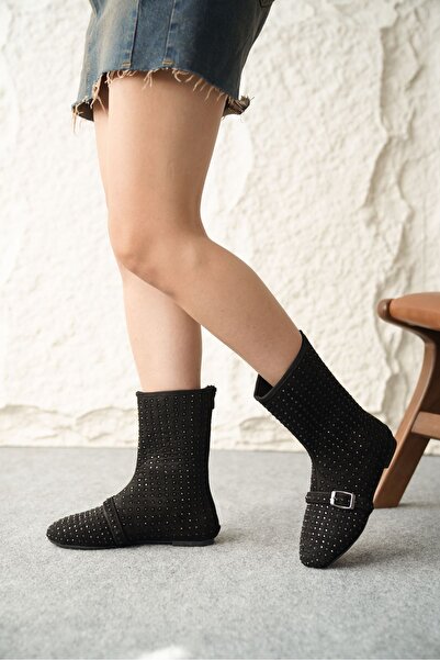 MODAADAM Women's Geste Stone Flat Sole Boots - Black