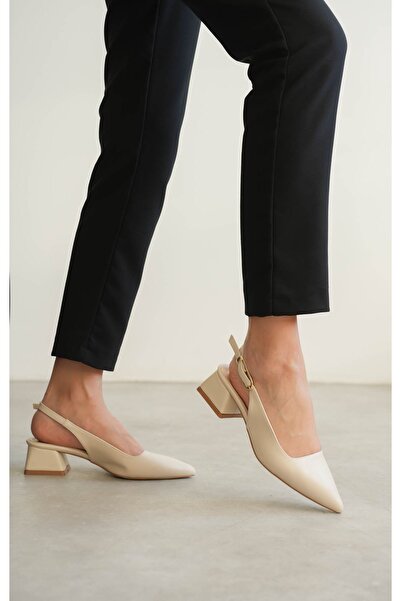 MODAADAM Women’s Mely Buckled Low-Heeled Shoes - Nude Leather