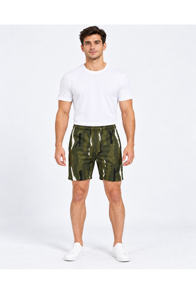 iza Men’s Military Green Camo Print Shorts