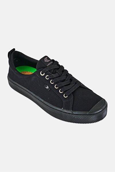 Cariuma Men OCA Low Lace Up Sneakers, Black