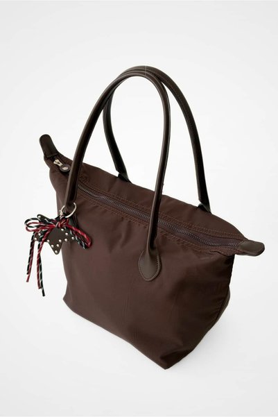 Yuka Atelier Tilda Charm Detaylı Su Geçirmez Shopper Çanta