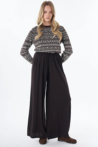 Kayra Strickhose mit weitem Bein in Braun