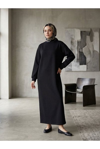 Lunsera Store فستان أويشو بتفاصيل أكمام مزينة - أسود