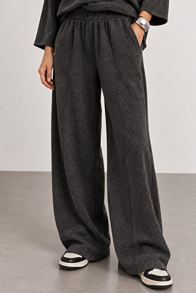 Manche Wide Leg Trousers with Elastic Waist and Front Stitching Detail |   Mkw6811505-1