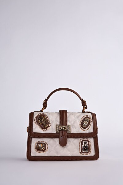 Levidor Handbag with quilted brooch white