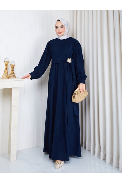 EFSUN MODA KADIN BROŞ DETAYLI KADİFE TESETTÜR ELBİSE