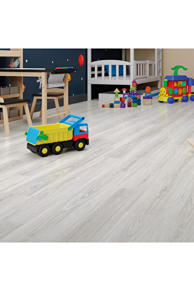 regata Parchet laminat Silver Assos Oak, 8 mm, Clasa 31, AC3