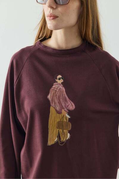 Molene Mürdüm Street Girl Baskılı Uzun Kol T-shirt