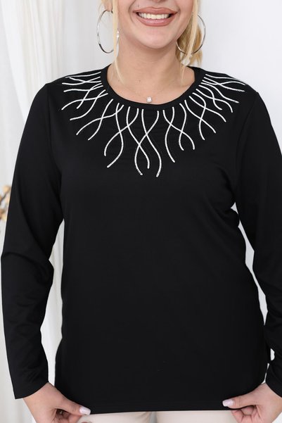 Siyezen Plus Size Embroidered Blouse