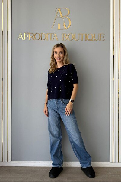 Afrodita Boutique Pulover Eve