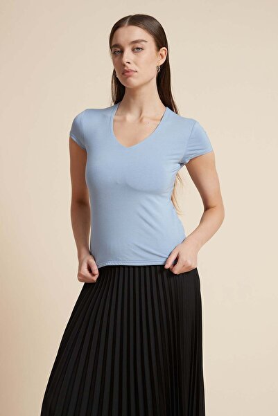 Nichii Solid V-Neck Short Sleeve Top