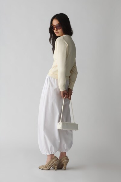 Suud Collection Pantaloni albi Roen plisați tip shalwar
