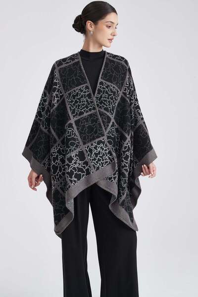 Yola Poncho with Large Checks