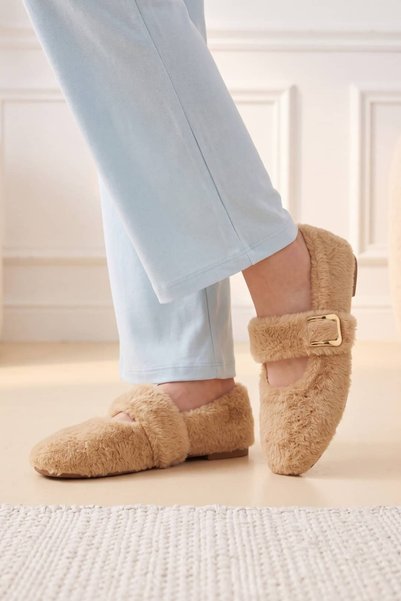 NAVİSHOES Beige Women's Plush Home Shoes - Gold Buckle Babet Panduf 01Nav
