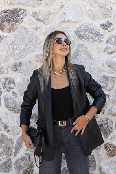 bytugcekaya Blazer din piele cu detalii cu nasturi negri