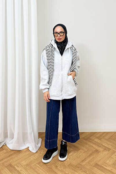 Melike Tatar Cardigan cu glugă, cu trei fire, tip șardon 93-395