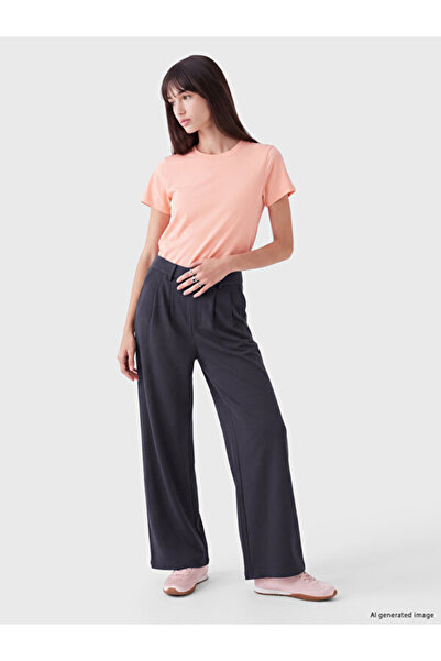 LC Waikiki Γυναικείο πλισέ παντελόνι Loose Fit Soft Touch από την Shining Store