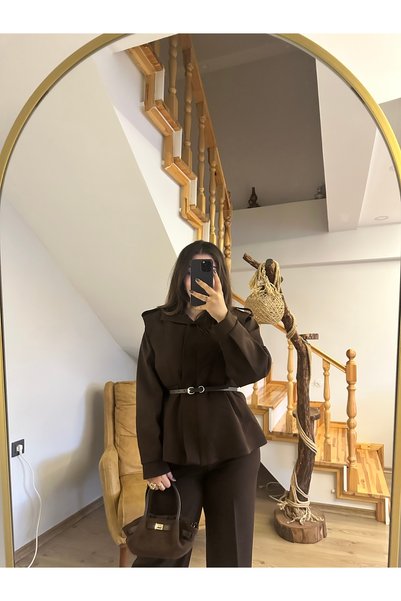 İlaybutik Kemerli Vatkalı Ceket
