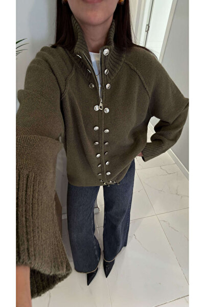 BİRCANÇİL Manel Khaki Button Accessory Detailed Cardigan