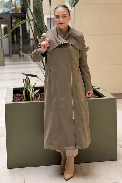 Nuss قبعة تريكو بياقة وسحاب جانبي