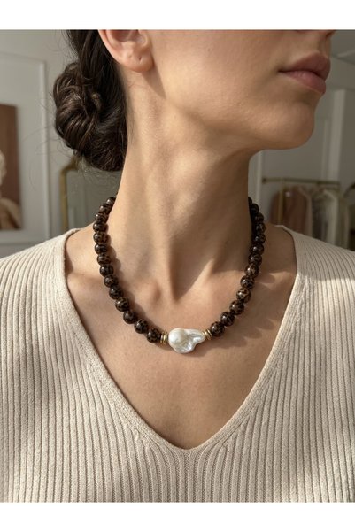 MODA Leopard Patterned Acrylic Beaded Baroque Pearl End Side Trend Necklace