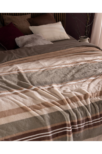 Madame Coco Mozel Double Wellsoft Printed Blanket - Beige/Khaki