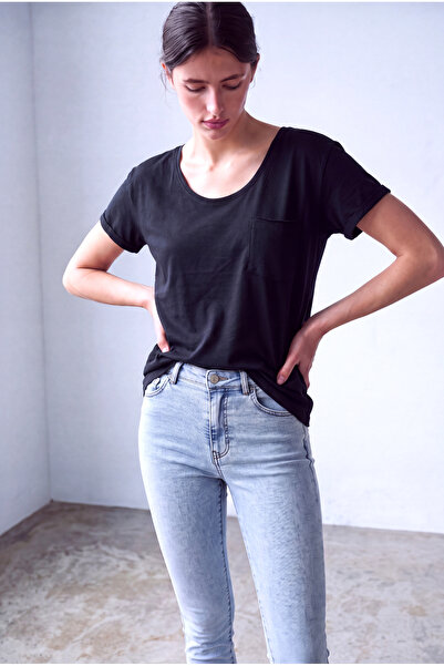 WESTMARK LONDON Women's Black Washed Cotton Crew Neck Short Sleeve T-Shirt wi...
