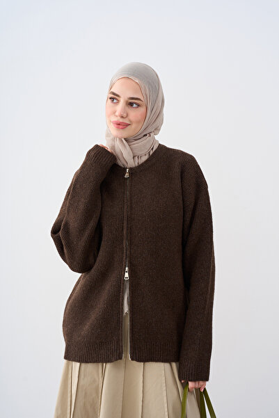 LOCCO Women's Crew Neck Zippered Knitwear Cardigan Brown