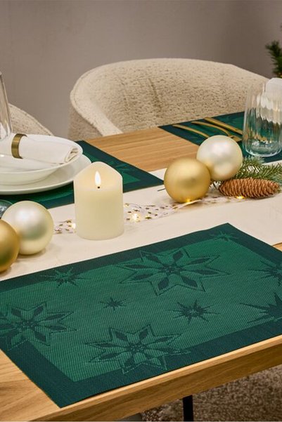 Tchibo 4 Pieces Textured Place Mats, Green