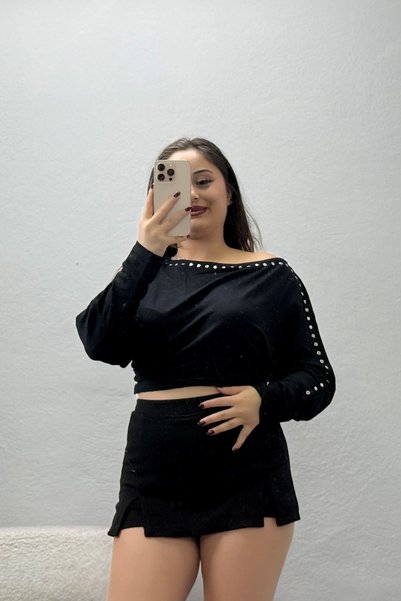 BELENDİR فستان نسائي من قماش الفراولة بياقة قاربية مزين بالترتر باللون الأسود