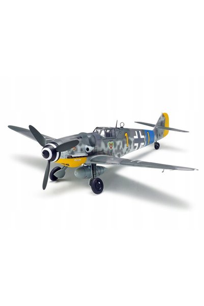 TAMIYA 1/48 Bf109 G-6 + Kubelwagen 82 Set 25204