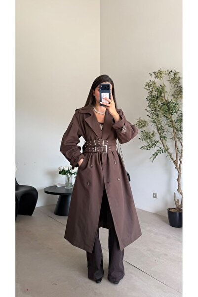 Bade Butik معطف بحزام مزدوج باللون البني