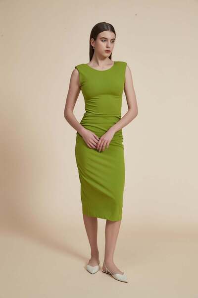 Yola Plain Midi Dress Without Sleeves and Round Neck