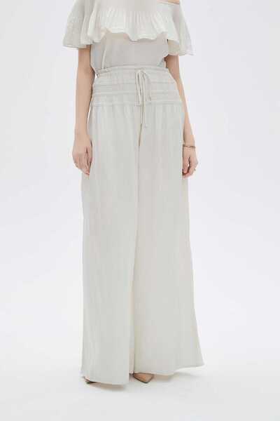 mica Solid Relaxed Fit Pants