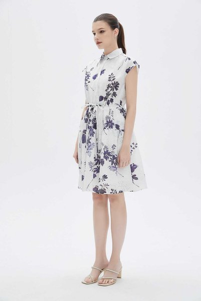 mica Knee-Length Floral Dress with Short Sleeves and Shirt Collar