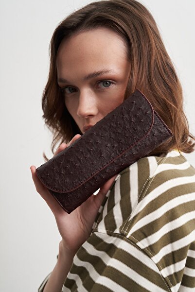 Shule Bags Sien textured women's wallet - coffee