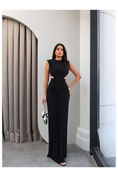 ESRAHELVACI Tailliertes, wattiertes Kleid