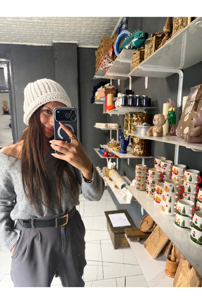 Yerel Üretici Women's Hand-Knitted Soft Textured Beanie