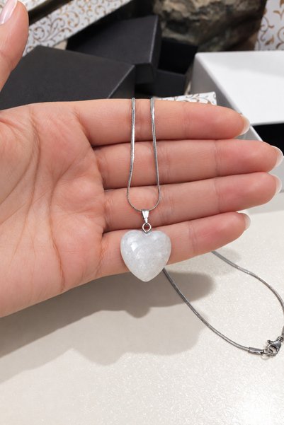 emirOmade White Quartz Natural Stone Necklace 45cm with Steel Chain 2.1X2.5Cm Quartz Natural Stone Pendant Gift Necklace