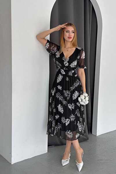 Neşeli Butik kadın siyah yeni sezon piliseli yazlık şifon elbise NBQ005