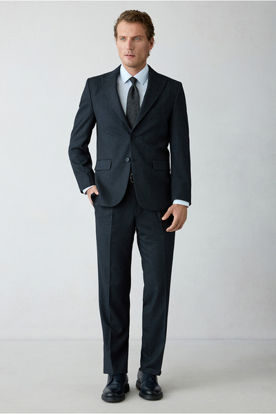 Kiğılı 4 Drop Relaxed Fit Comfortable Cut Striped Pointed Collar Suit