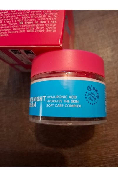 Generic Brand Cremă pentru zi și noapte cu acid hialuronic