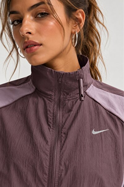 Nike Swift Women's Repel UV-Protection Running Jacket Kadın Koşu Ceketi Bordo