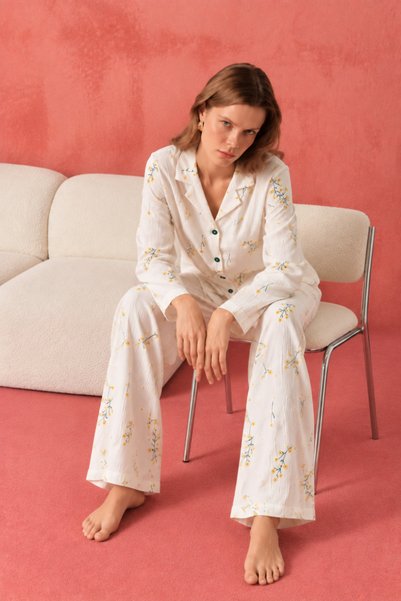 Mindy Kadın Gömlek Yaka Düğmeli Rahat Beyaz Pijama Takımı