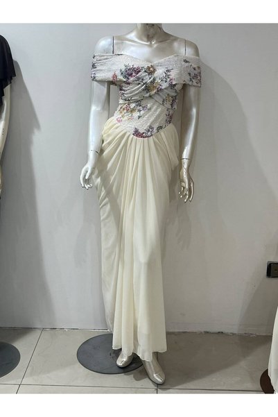 tasmim kian Off-Shoulder Long Evening Gown with Floral Embroidery on the Bust and Draped Skirts (Draped)