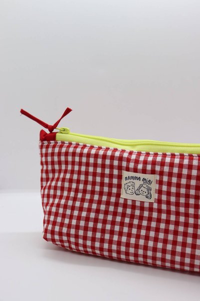 Mamma Mia Home Red Pöti Quilted Pen Holder Pencil Case
